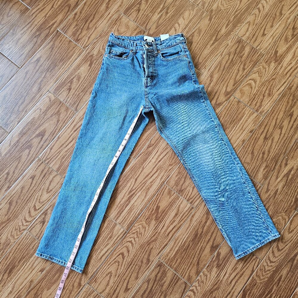 H&M Straight Leg Jeans | Size 4 Medium Wash Button Fly High Rise Denim
